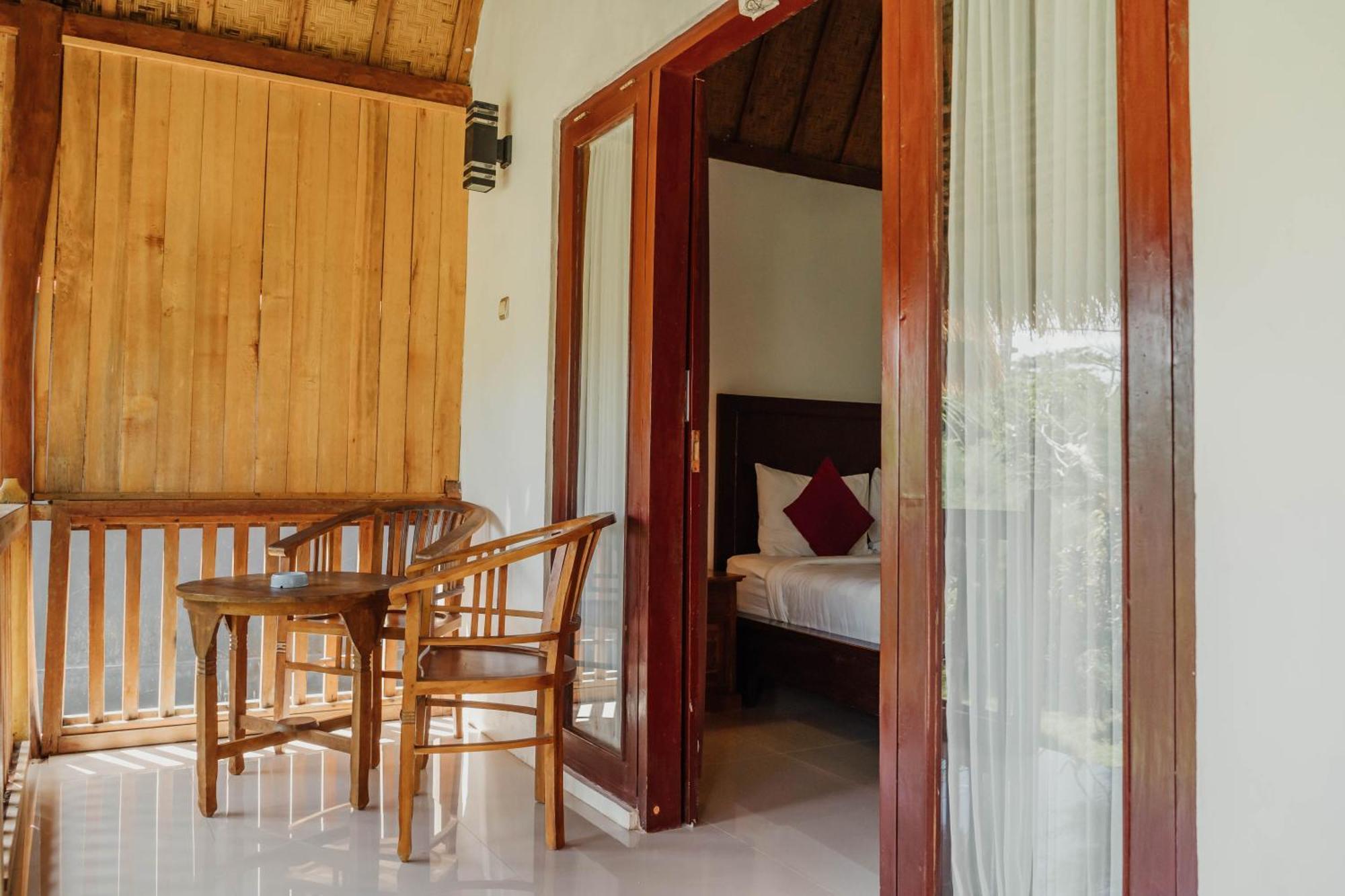 Temeling Jungle Inn Batumadeg エクステリア 写真